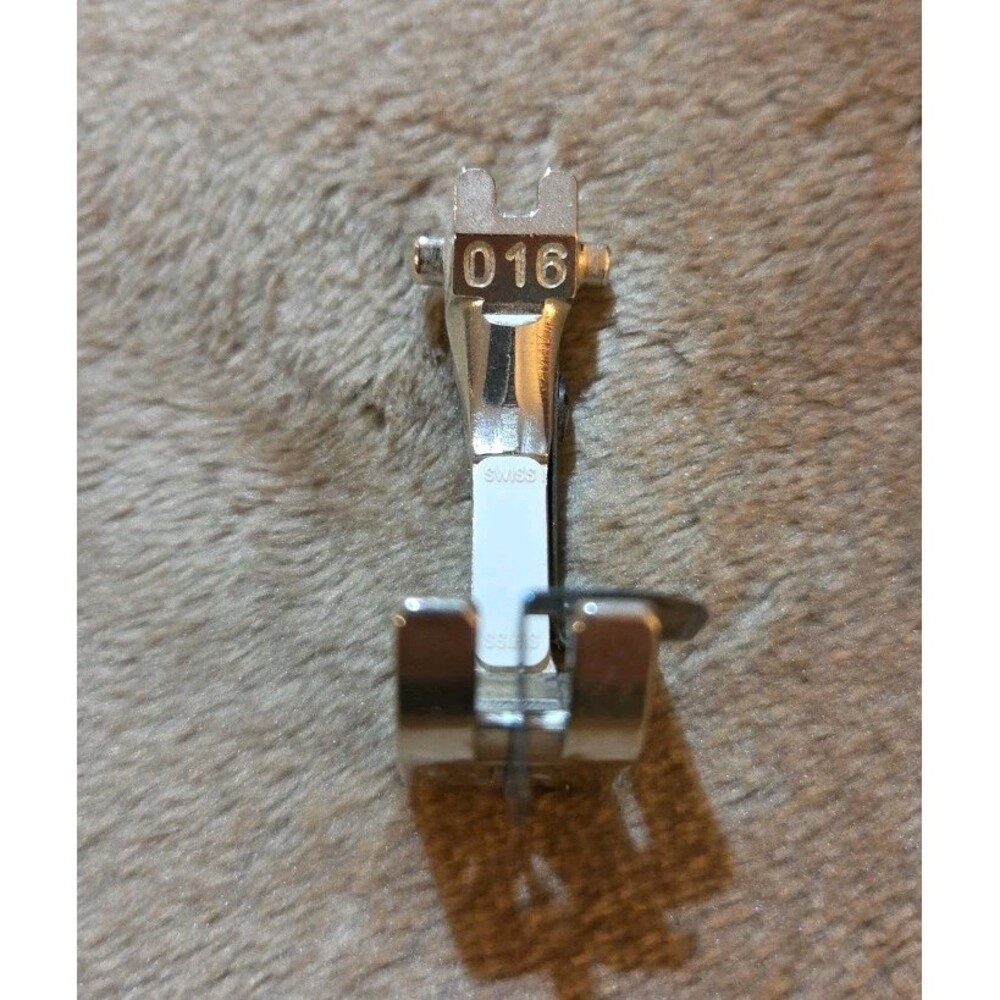 Bernina Sewing Machine Blind Stitch Foot, #016 (Old Style‎ Presser)